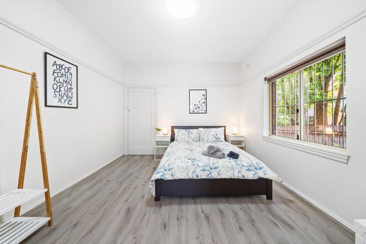 Burwood New 2 Bedroom 2 Bathroom Apartment Sydney Esterno foto
